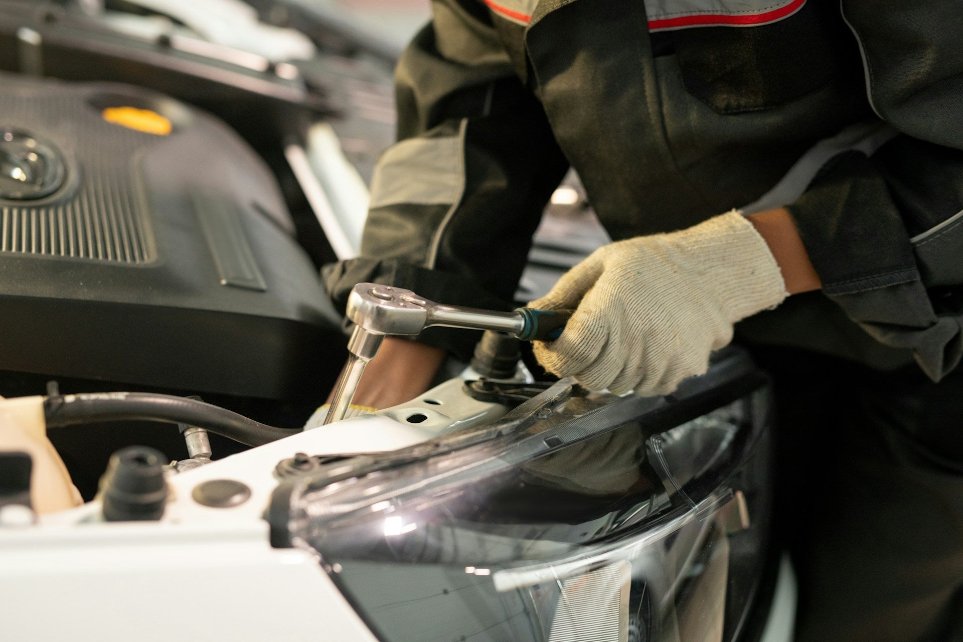 How to Test Compatibility Before Buying VY Commodore Parts - HOLDCOM AUTO PARTS