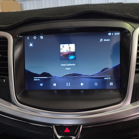9" TOUCH SCREEN RADIO for VF and CHEVROLET SS  (BASE MODEL)