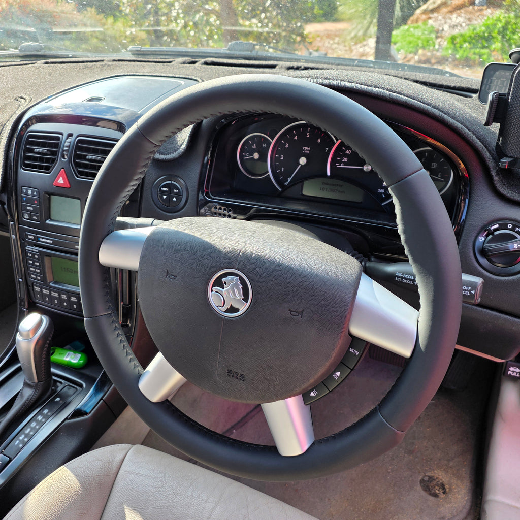 VY VZ SS and CALAIS STEERING WHEEL  (REFURBISHED)