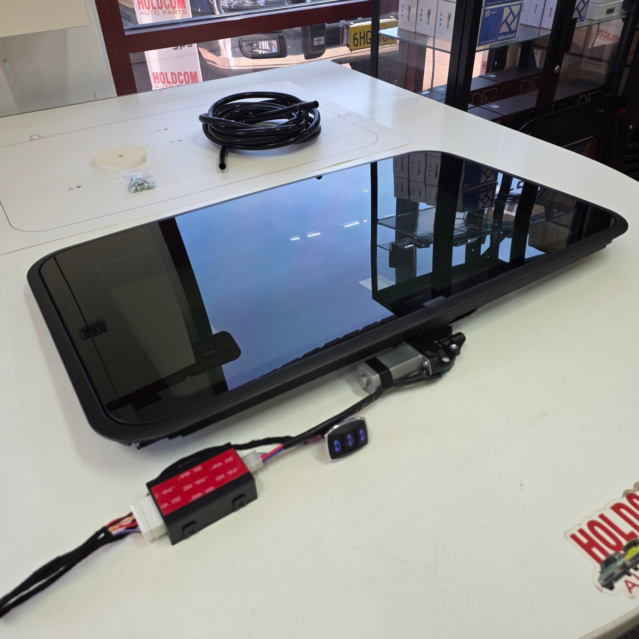 ELECTRIC SUNROOF (UNIVERSAL) - HOLDCOM AUTO PARTS