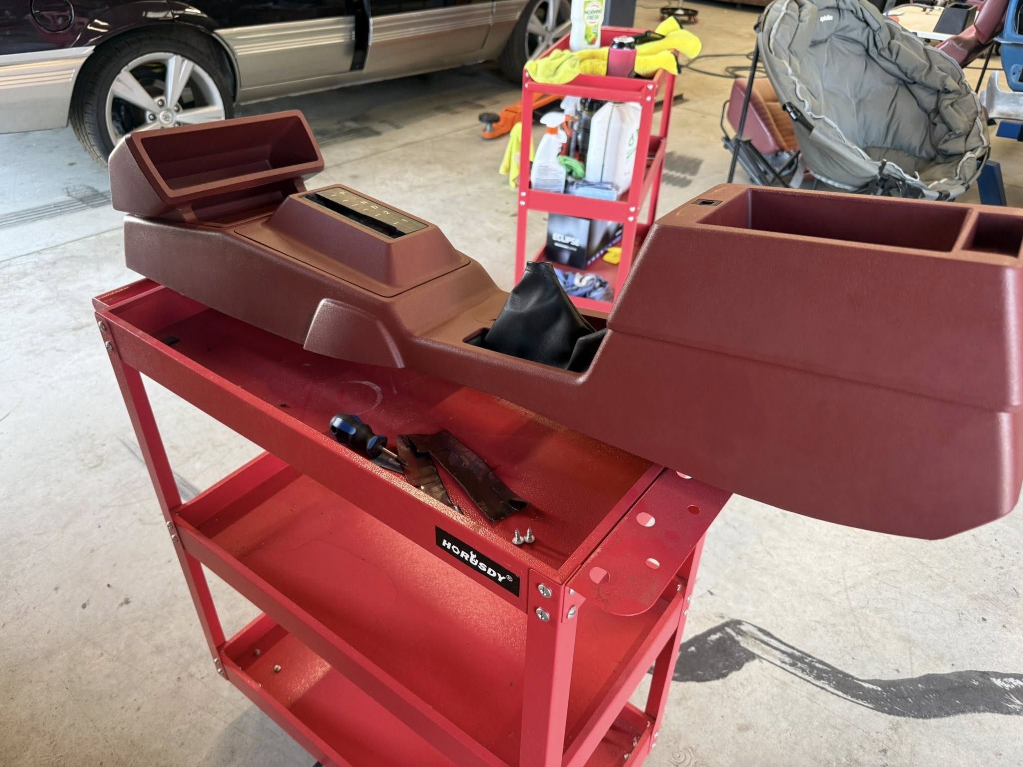 PAINT CAN - DASH TRIMS for VL - HOLDCOM AUTO PARTS