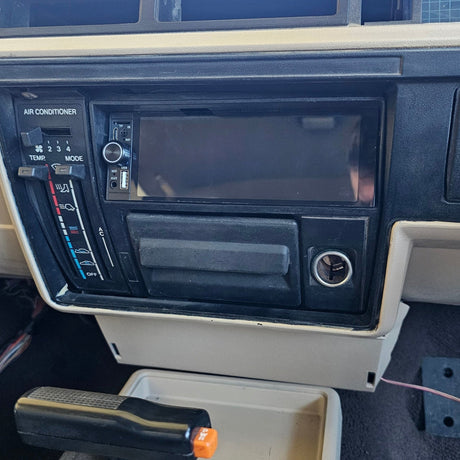 RADIO for VB VC VH VK VL (0.9 DIN) - HOLDCOM AUTO PARTS